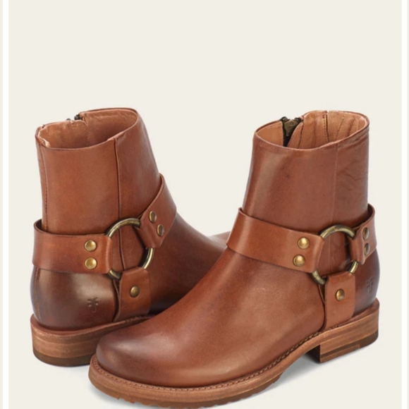 Frye Veronica Short Harness Boot, Brown, Size 8 - Picture 2 of 6